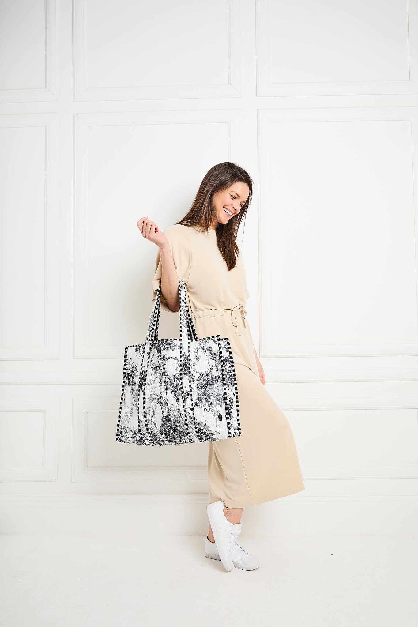 Model Image of a Crane print cotton tote bag for women by Serendipity from Elie Beaumont