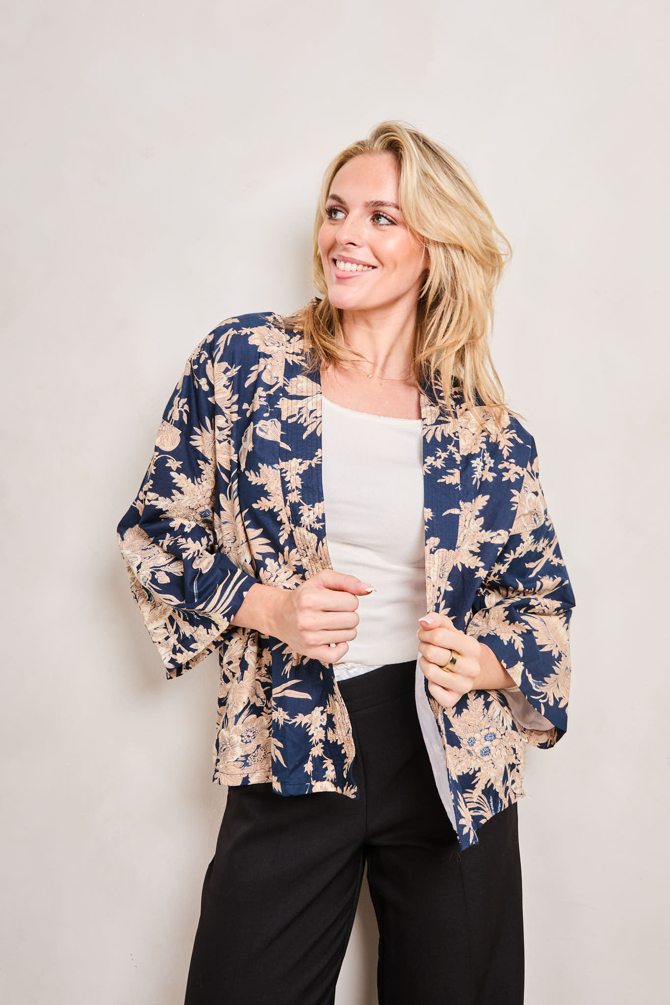 Serendipity Kimono Short - Midnight Blossom