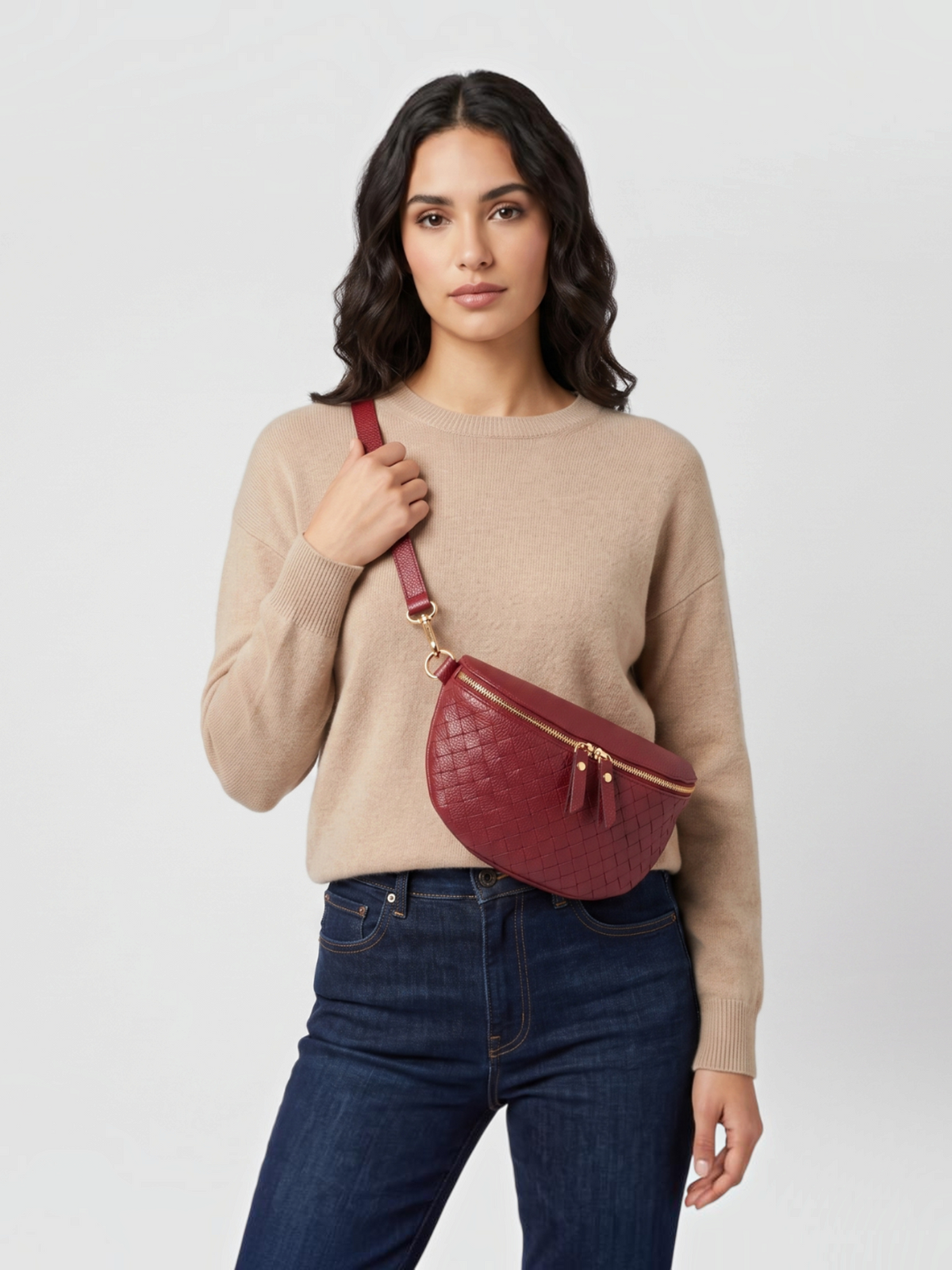 Woven Sling Bag Oxblood - Midi size