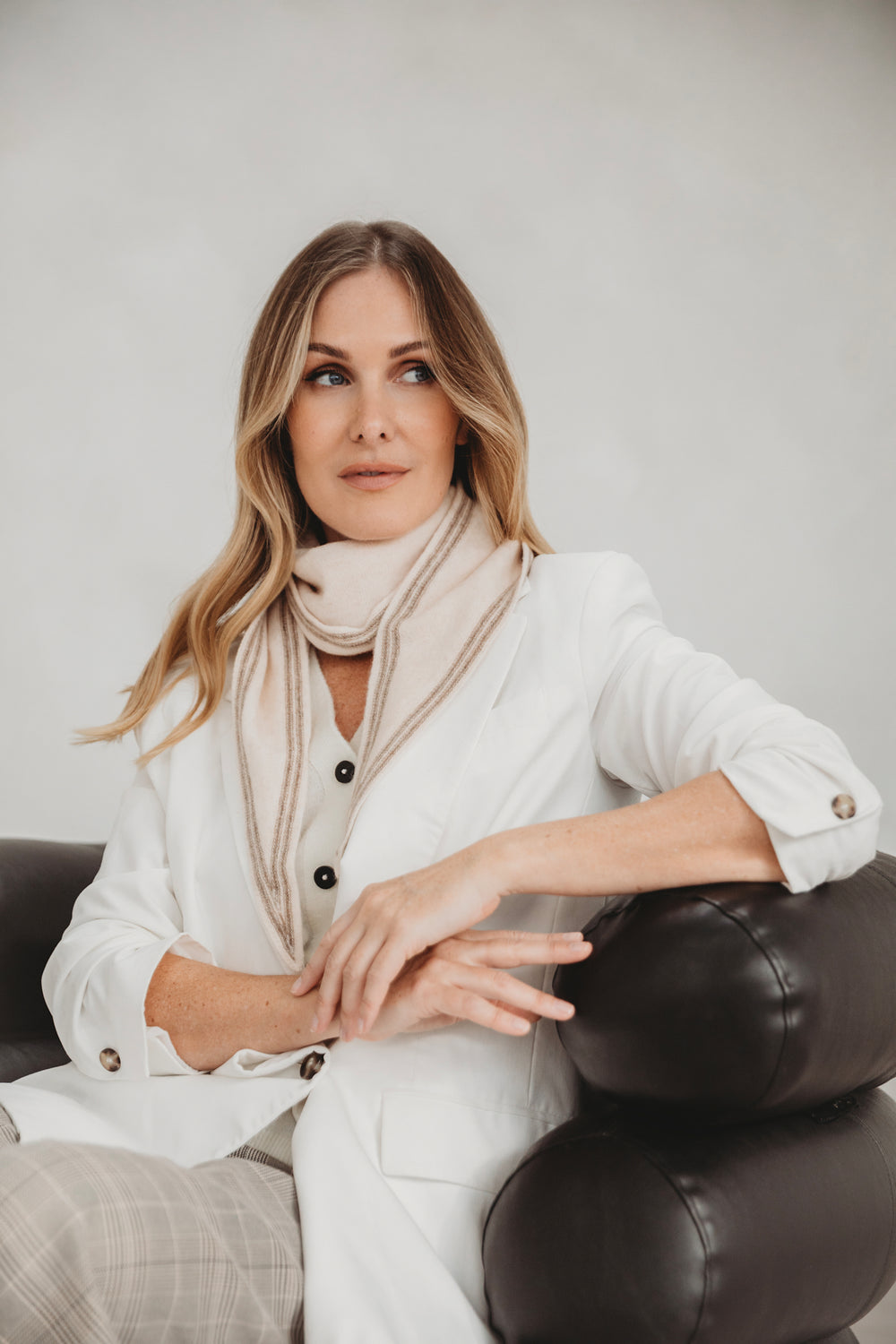Triangle Wool Neck Tie scarf - Oat