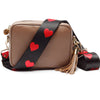 CROSSBODY TAUPE (ROTE HERZEN RIEMEN)